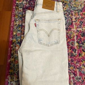 Ribcage Levi’s